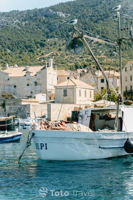 Split/Podstrana: Blue Cave, Hvar & 6 Islands Speedboat Trip - Comfort, seasickness, and what to pack for a fast day