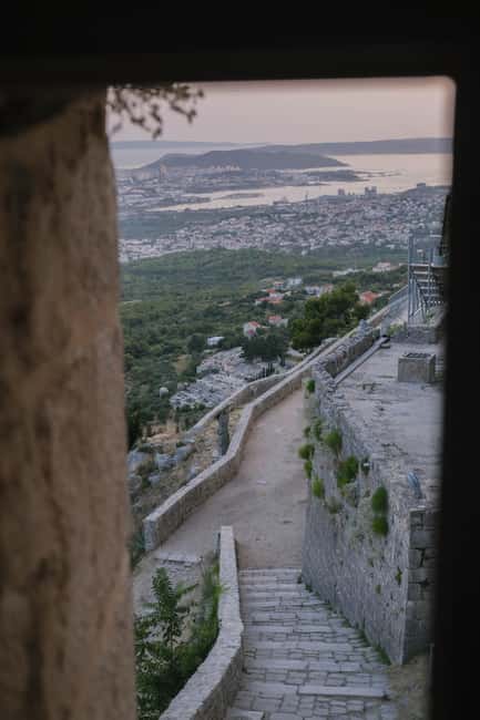 Split: Sunset at Klis Fortress with Sightseeing Bus - Getting the most out of your hour: a practical game plan