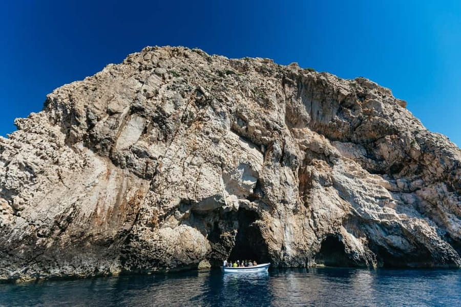 Split/Trogir: Blue Cave, Mamma Mia, Hvar and 5 Island Tour - Vis Island and Komiža: film-location context plus real island time