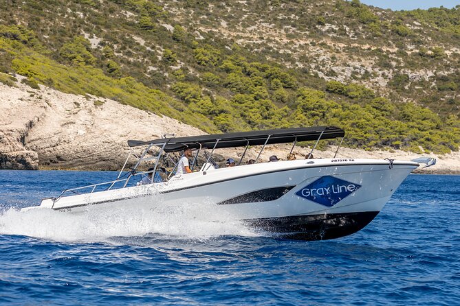 Split/Trogir: Blue Cave, Vis, and Hvar Speedboat Day Tour - Pakleni Islands Photo Stop: Quick Views Without the Rush