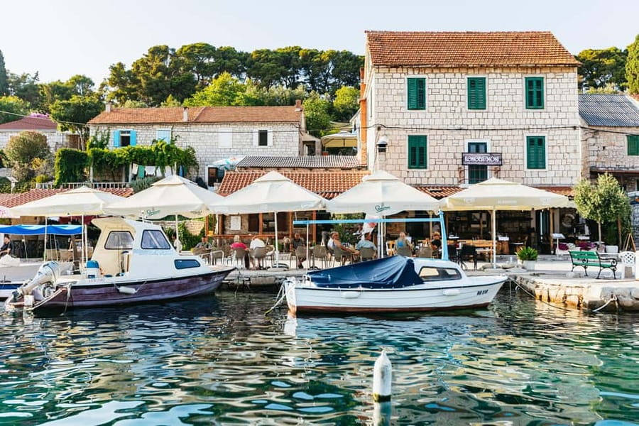 Split/Trogir: Blue Lagoon and 3 Islands Speedboat Tour - A half-day speedboat that actually feels efficient