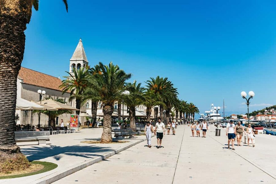 Split/Trogir: Blue Lagoon and 3 Islands Speedboat Tour - The speedboat ride: thrilling views, real motion, pack for it