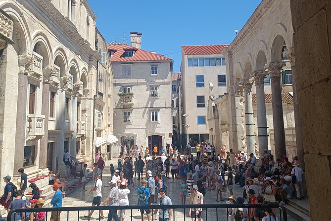 Split Walking Tour with Professor of History - Golden Gate and Grgur Ninski: gates and small rituals