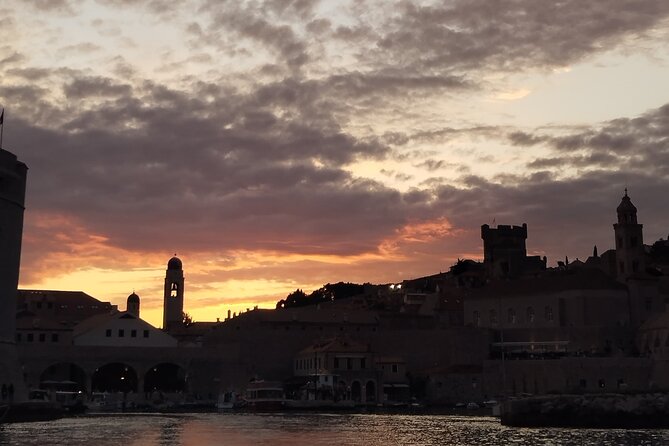 Sunset Catamaran Tour from Old Town Dubrovnik - Sunset catamaran timing: why 7:30 pm works so well