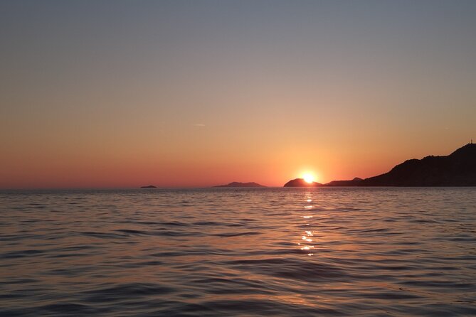 Sunset Catamaran Tour from Old Town Dubrovnik - Weather and comfort: your Plan B in Dubrovnik