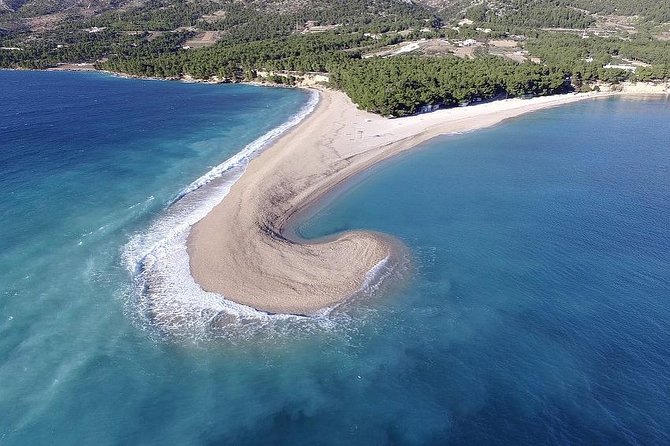 Taxi Supetar, Brač - Putešca stone sculptures and the value of local storytelling