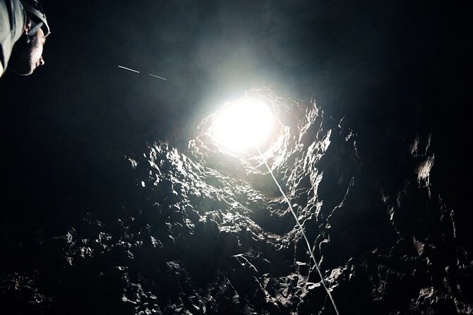 TUNNEL ABSEILING PLUS tour the underground - Wine tasting underground: a small but smart finish
