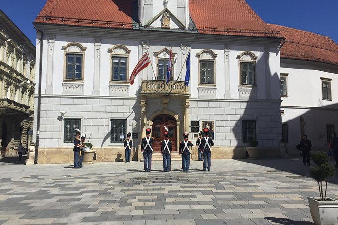VarazdinTown & Trakoscan Castle, Small Guided Group from Zagreb - Should you book this tour