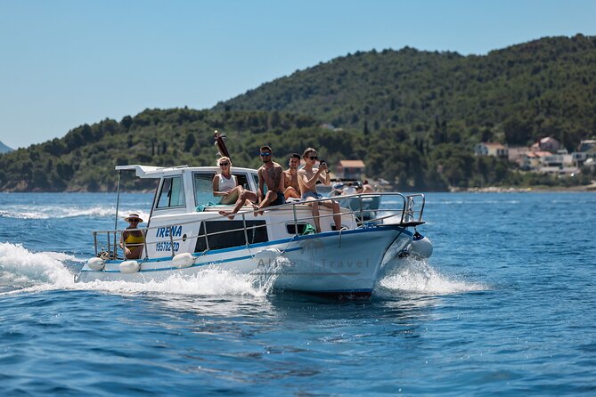 Visit 2 Islands of Zadar on a traditional wooden boat during half-day trip - Where You Meet and What the 4 Hours Really Look Like