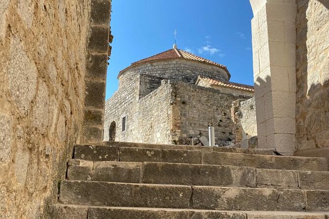 Visit Klis fortress GOT & Olive museum Klis - Timing and Group Size: Why 2 to 3 Hours Works