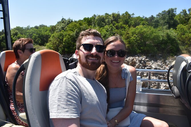 Wine & Sightseeing Tour Korcula - Included snacks, local extras, and the lunch reality