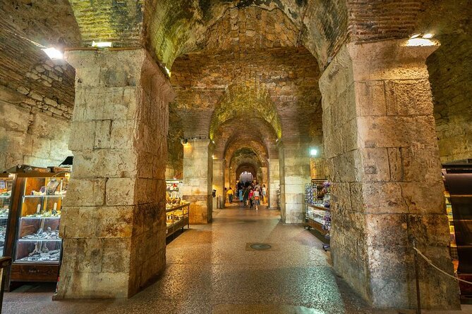 YOUR BEST PRIVATE TOUR - amazing Split and Diocletian's palace - Gates and street logic: Golden Gate, Decumanus, and Cardo