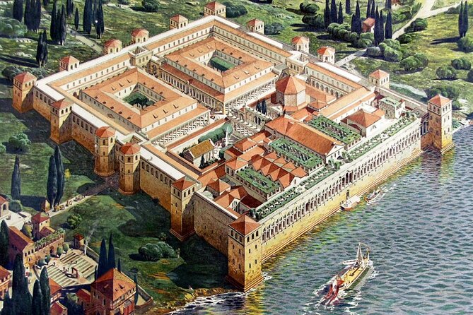 YOUR BEST PRIVATE TOUR - amazing Split and Diocletian's palace - Old Town squares after the Palace: statues, markets, and memory