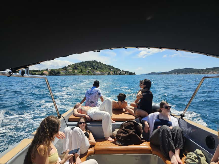 Zadar: 3 Islands Luxury Boat Tour with Aperol Spritz - The village break on Ugljan: photos, street food time, and a slower pace