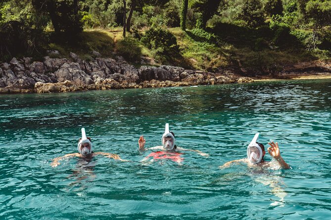 Zadar: 3 Islands Luxury Boat Tour with Aperol Spritz & Snorkeling - Crew and Boat Comfort: The Difference Between a Nice Trip and a Great One