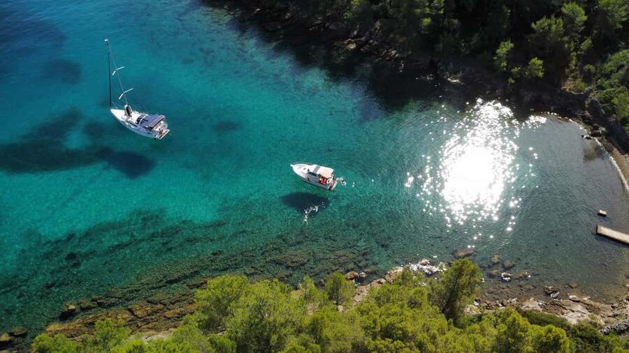 Zadar: Adventure on 6 islands, 3 lagoons, 1 cave, Bio Fruits - First hop off the dock: Obala kneza Branimira 27 and the fast start
