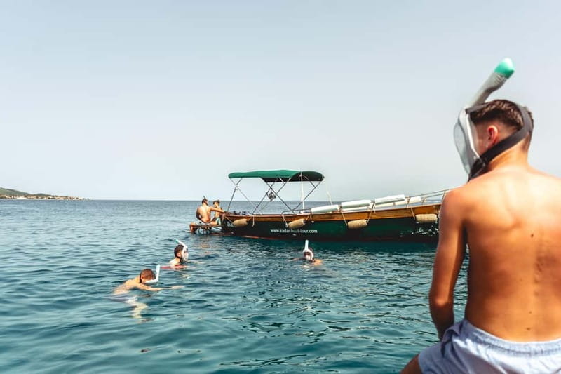 Zadar: Aperol Spritz & Island Vibes on Luxury Speedboat - Shade, sun, and the boat comfort reality