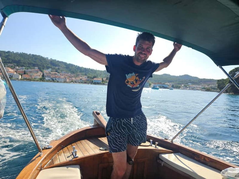Zadar: Aperol Spritz & Island Vibes on Luxury Speedboat - Ošljak stop: where the day turns from riding to swimming