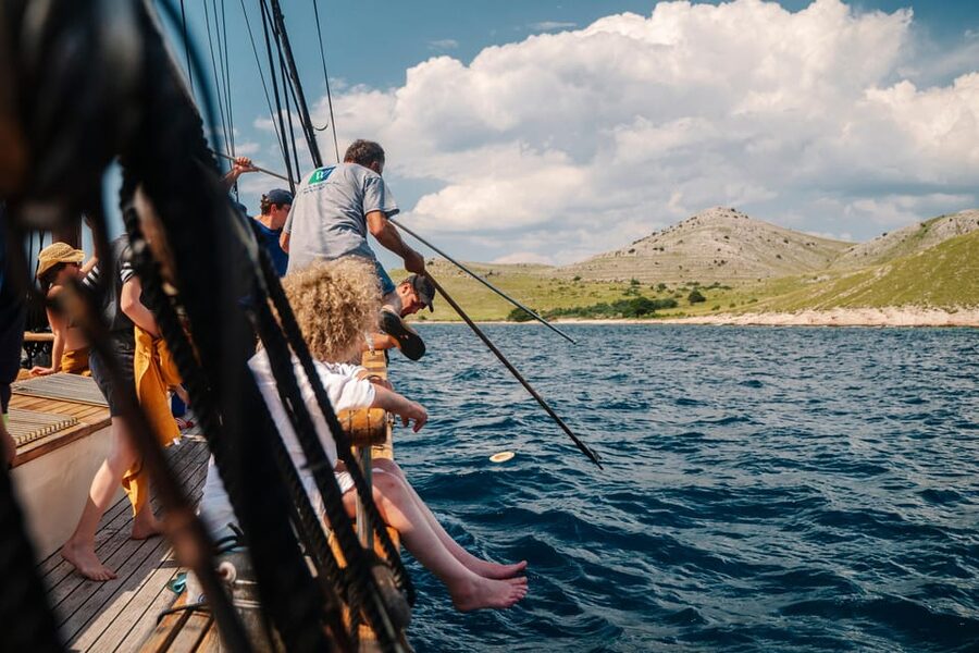 Zadar: Boat Tour with Unlimited Wine & 3 Stops - The sail back to Zadar with unlimited wine and real downtime