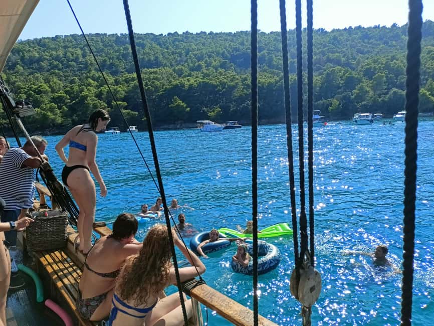 Zadar: Boat Tour with Unlimited Wine & 3 Stops - Price and value: what you really get for around $41