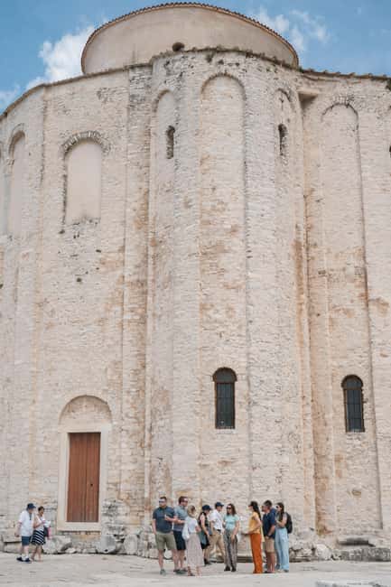 Zadar: City Highlights Guided Walking Tour - City walls to Square of Five Wells: Venetian layers in 20 minutes