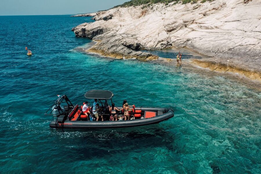 Zadar: Dugi Otok, Kornati Park, Sakarun Beach Speedboat Tour - Lojena Beach in Kornati National Park: protected water stop