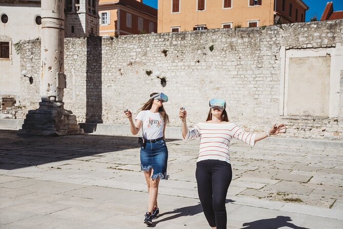 Zadar Guided Tour with Virtual Reality Experience - Five Wells to Roman gates, medieval entrances, and Venetian walls