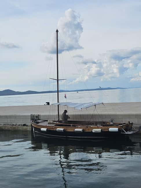 Zadar highlights - Zadar discovery Short tour - Foša port entrance: your calm photo moment