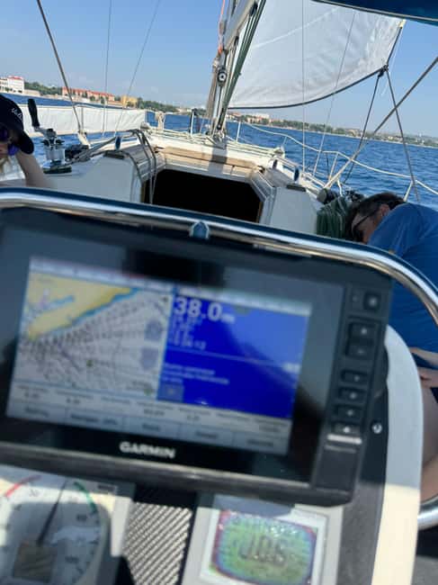 Zadar: Sea, Sun, and Wind Half-Day Sailing Adventure - Kali island time: a walk, a photo stop, and a smarter meal plan