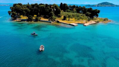 Speedboat Tour Thrill Ride with Snorkeling on 3 island