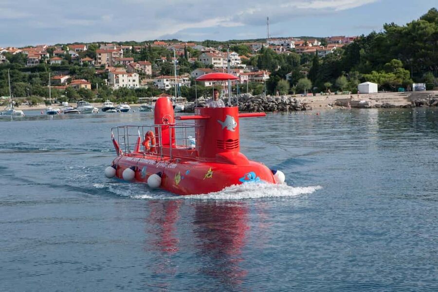 Zadar: Submarine Nemo & SpongeBob - Going underwater in the Nemo cabin: watching without getting wet
