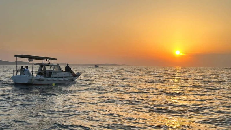 Zadar: Sunset boat tour with champagne - Continuing Toward Foša: Where Old Walls Meet the Sea