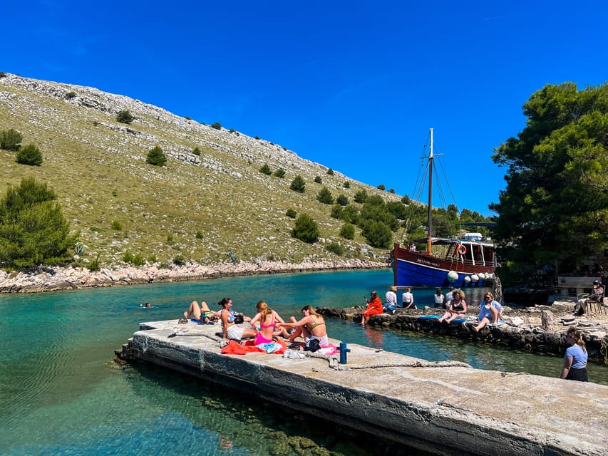 Zadar: Telascica and Kornati Full-Day Boat Trip with Lunch - The donkey shelter stop: a small visit with a big emotional payoff