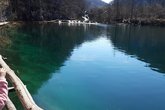 Zadar to Plitvice lakes: Guided tour with pre-booked tickets - Inside Plitvice: A Self-Paced Day With Real Structure