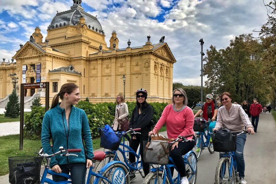 Zagreb: 2.5-Hour Highlights Bike Tour - Key Points You Will Actually Care About