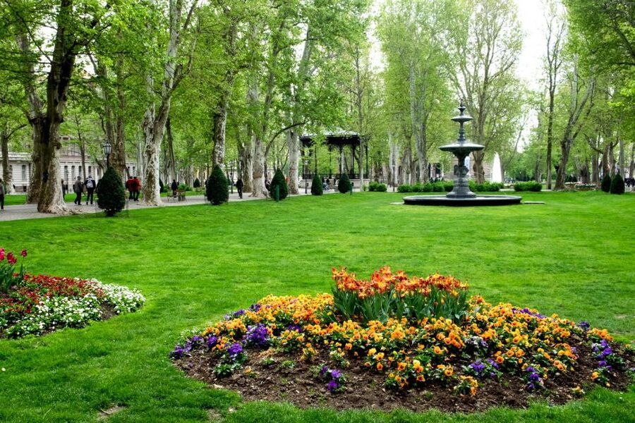 Zagreb BIG Tour - Private Tour - Upper Town highlights on foot, from Jelačić Square to Bloody Bridge