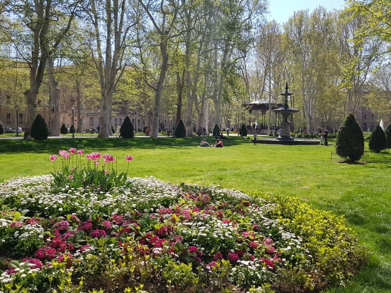 Zagreb: City and WWII Tunnels Walking Tour - Ban Jelačić Square to Zagreb Cathedral, civic heart to spiritual landmark