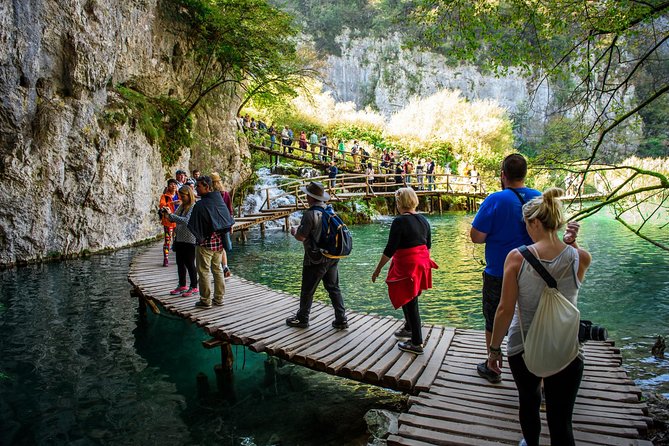 Zagreb to Split Group Transfer with Plitvice Lakes guided Tour - Practical Tips That Make the Day Easier (Shoes, Rain, and What to Pack)
